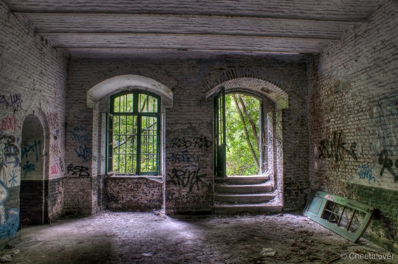 _DSC5266_67_68_69_70_71_tonemapped.JPG - Fort Chartreuse