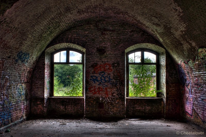 _DSC5292_3_4.JPG - Fort Chartreuse