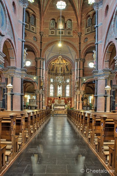 _DSC9246_7_8_tonemapped.JPG - Kerk van de Heilige naam Jezus